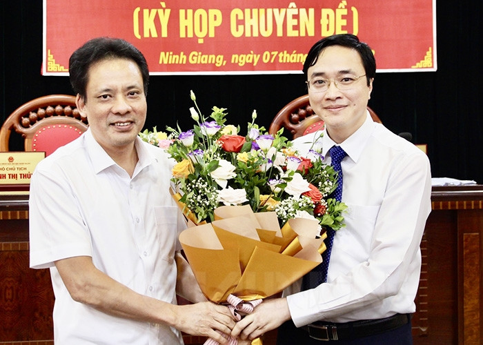 Đồng chí Phan Nhật Thanh được bầu giữ chức Chủ tịch UBND huyện Ninh Giang